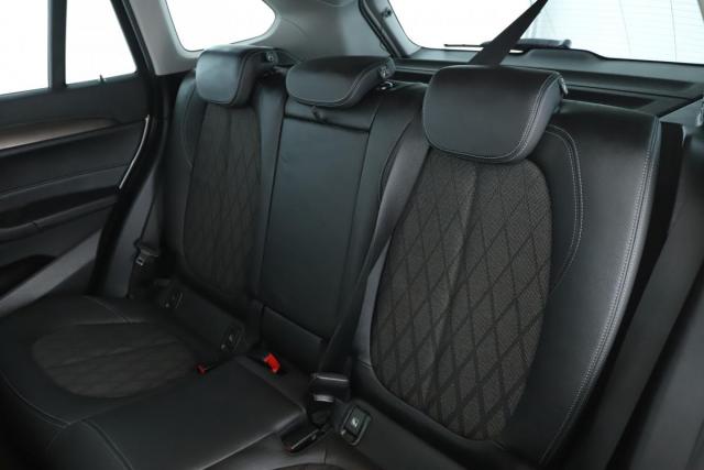 Bmw X1 image 9