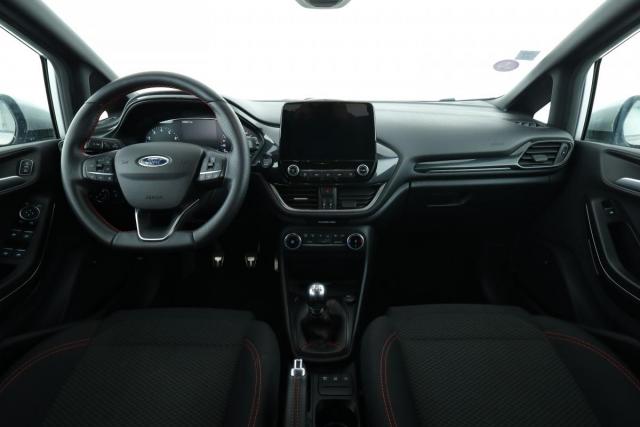Ford Fiesta image 9