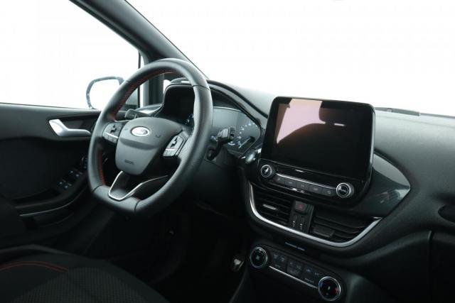 Ford Fiesta image 7