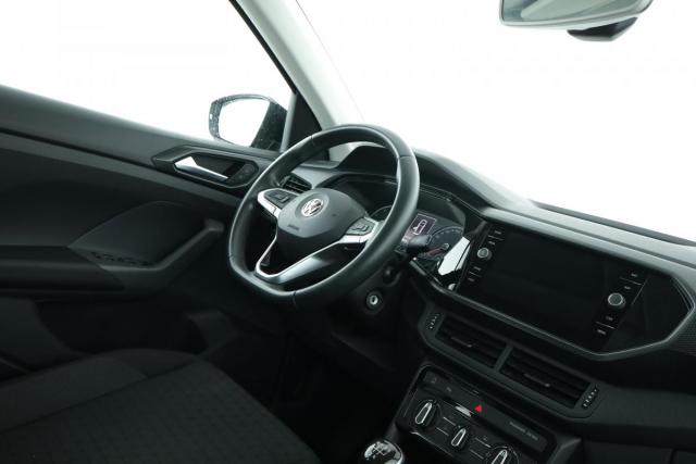 Volkswagen T-Cross image 9