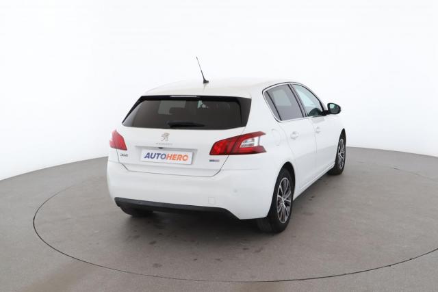 Peugeot 308 image 1