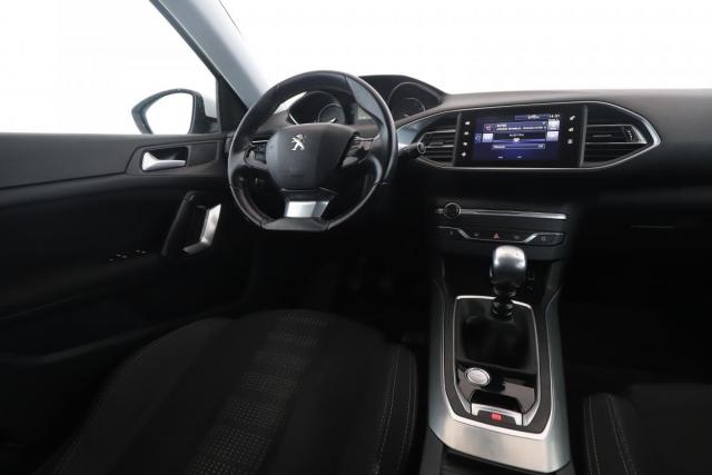 Peugeot 308 image 8