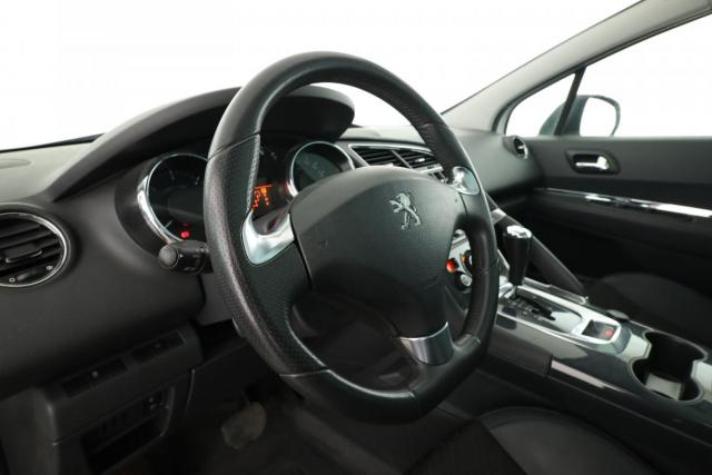 Peugeot 3008 image 1