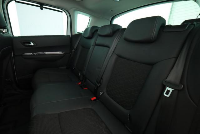Peugeot 3008 image 3