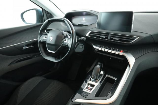 Peugeot 5008 image 1