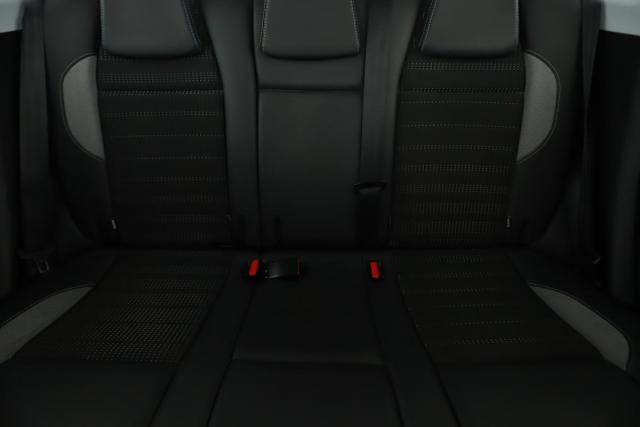 Peugeot 2008 image 7