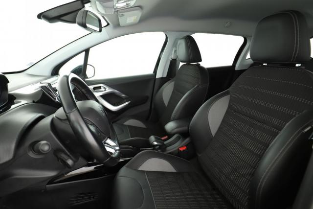 Peugeot 2008 image 4