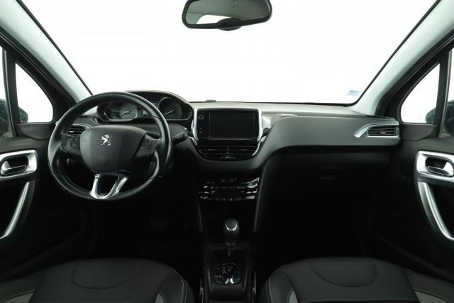 Peugeot 2008 image 9