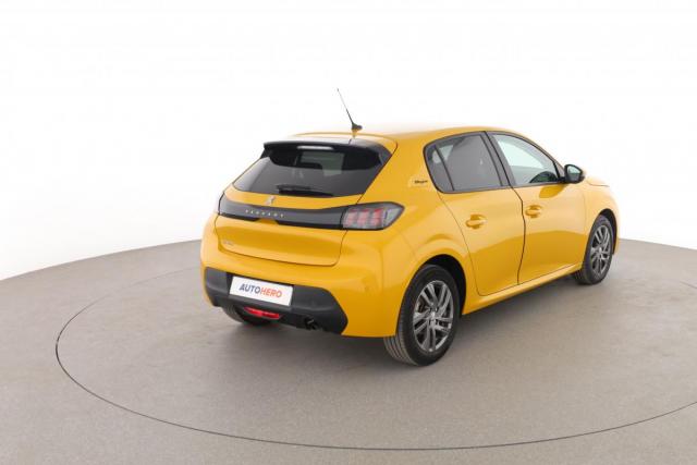 Peugeot 208 image 2