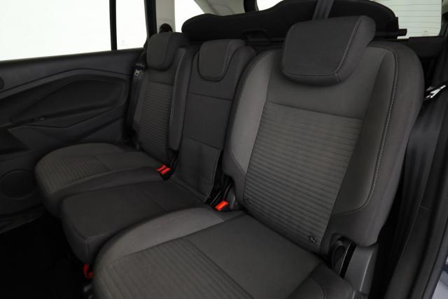 Ford Grand C-Max image 8