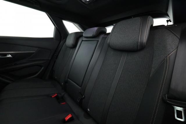 Peugeot 3008 image 2
