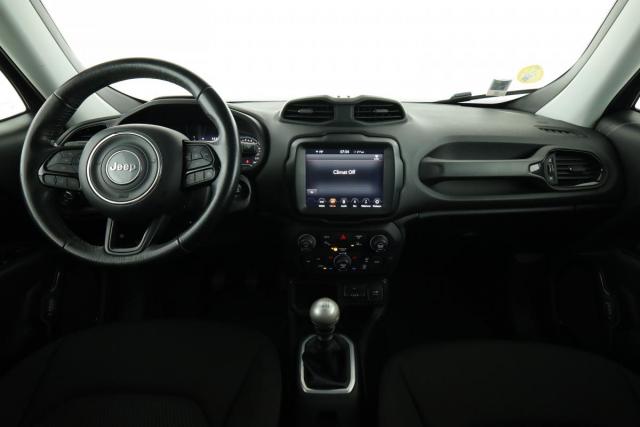 Jeep Renegade image 8