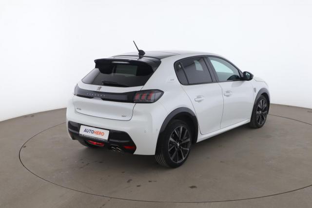 Peugeot 208 image 7
