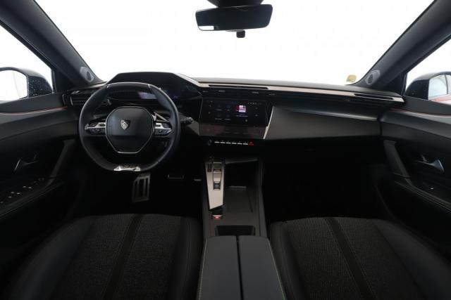 Peugeot 308 image 1