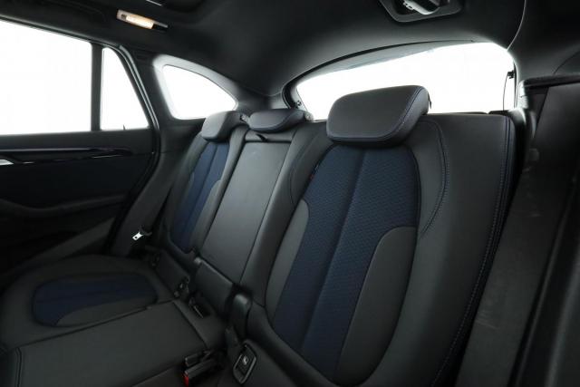 Bmw X1 image 1