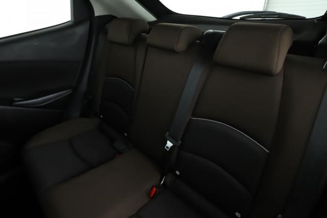 Mazda 2 image 7
