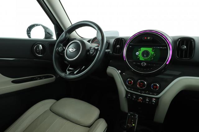 Mini Countryman image 8