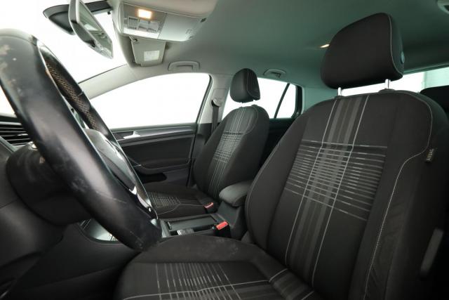 Volkswagen Golf image 1