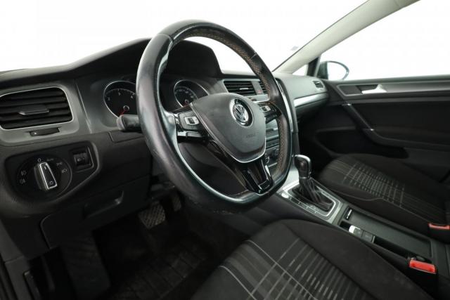 Volkswagen Golf image 3
