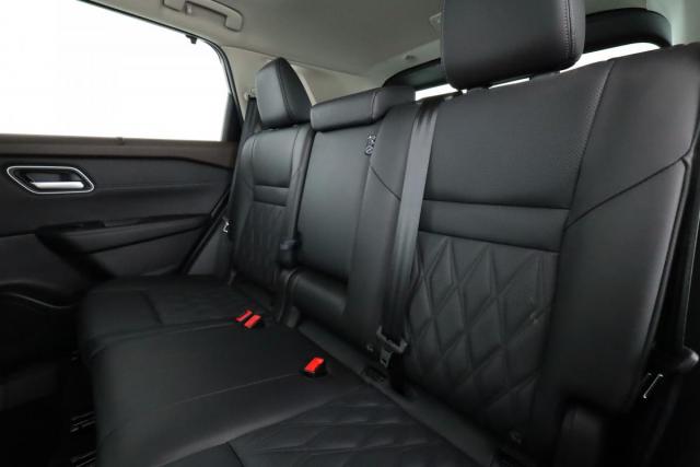 Nissan X-Trail image 5