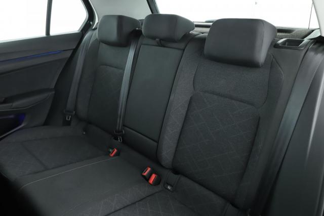 Volkswagen Golf image 7