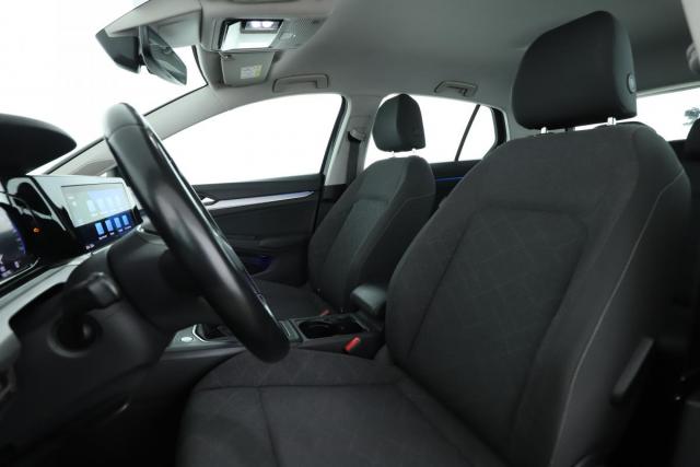 Volkswagen Golf image 1