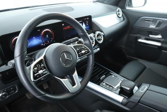 Mercedes Benz Gla image 6