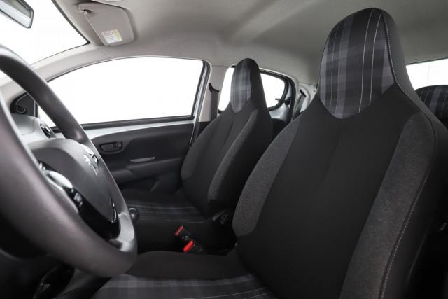 Peugeot 108 image 2