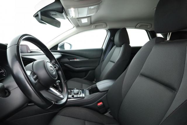 Mazda Cx-30 image 9