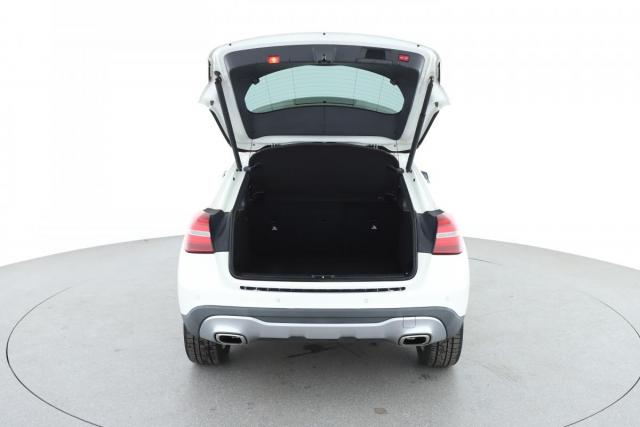 Mercedes Benz Gla image 9