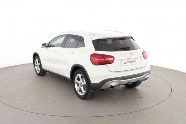 Mercedes Benz Gla image 5