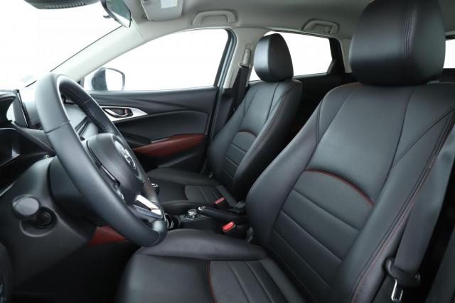 Mazda Cx-3 image 2