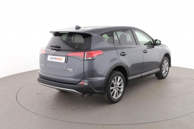 Toyota Rav4 image 7
