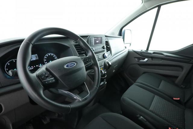 Ford Transit Custom image 2