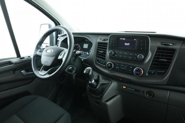 Ford Transit Custom image 9