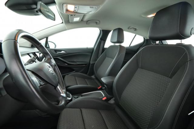 Opel Astra image 1
