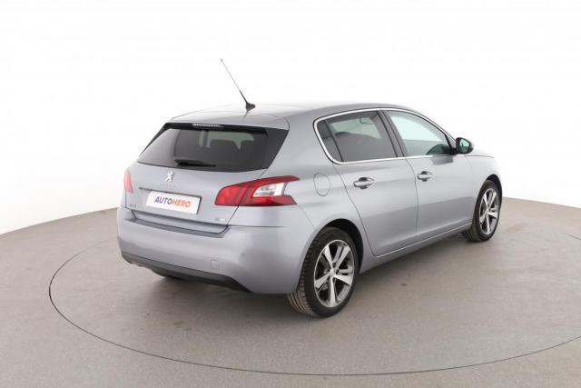 Peugeot 308 image 2