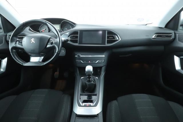 Peugeot 308 image 3