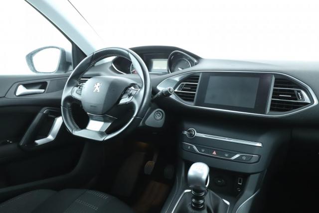Peugeot 308 image 6