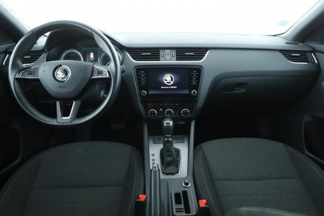 Skoda Octavia image 6