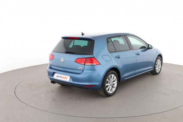 Volkswagen Golf image 6