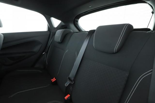 Ford Fiesta image 4