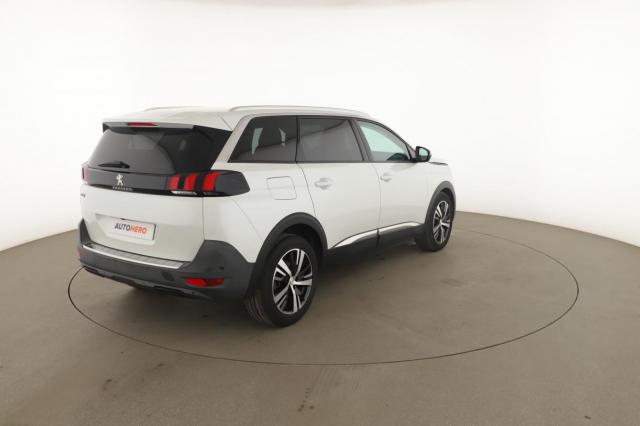 Peugeot 5008 image 5