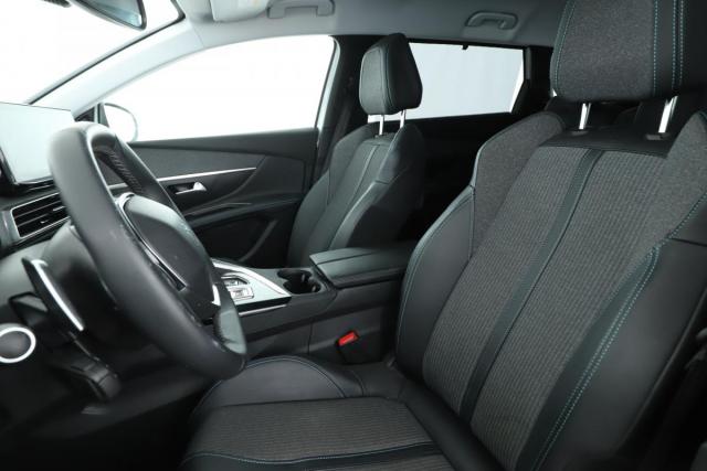 Peugeot 5008 image 4