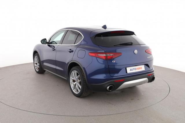 Alfa Romeo Stelvio image 6