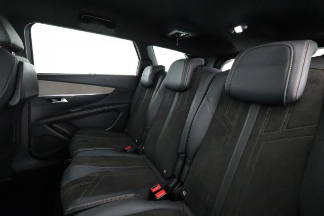 Peugeot 5008 image 9