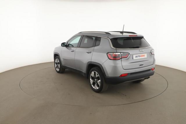 Jeep Compass image 2