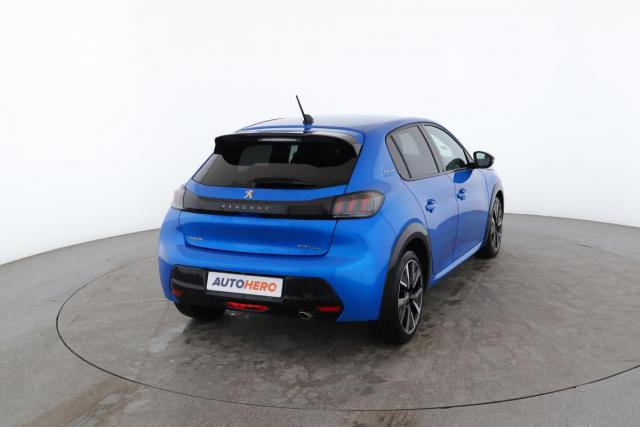 Peugeot 208 image 9