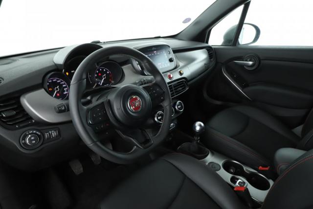 Fiat 500x image 2