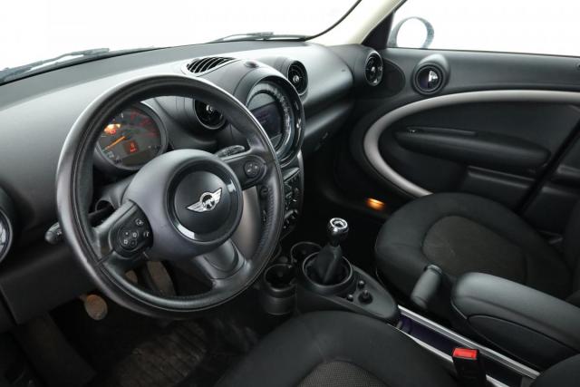 Mini Countryman image 9